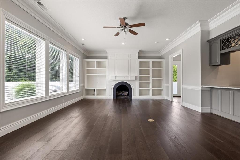 1 W Colonial Drive - Image 12