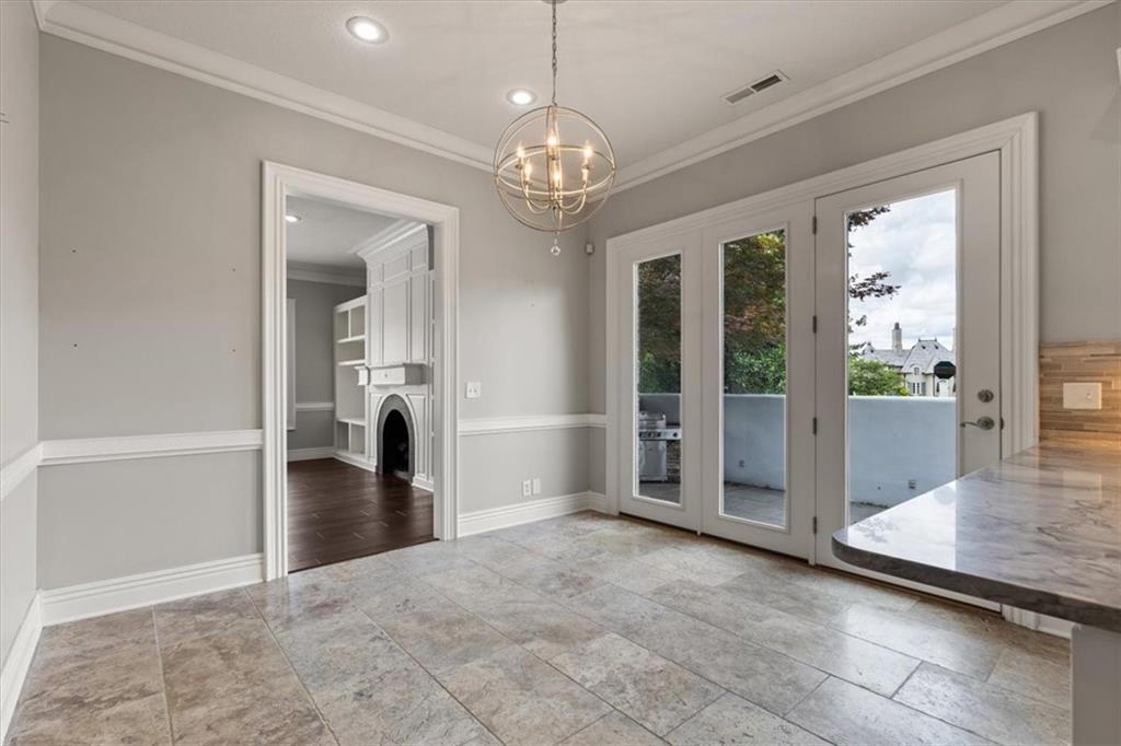 1 W Colonial Drive - Image 20
