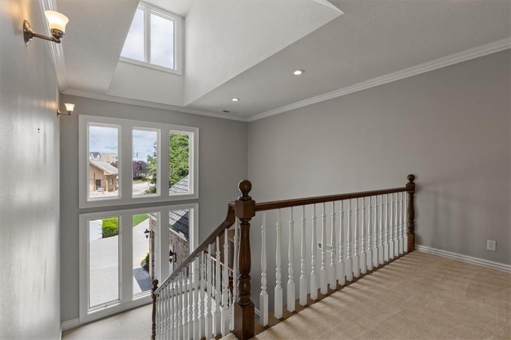 1 W Colonial Drive - Image 31