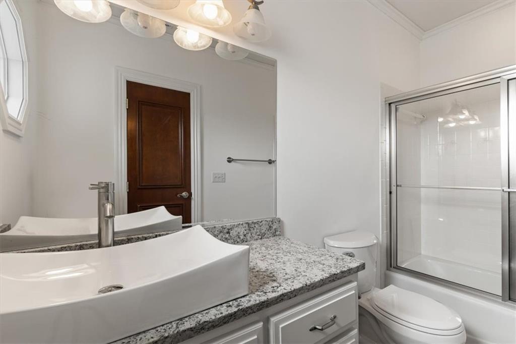 1 W Colonial Drive - Image 34